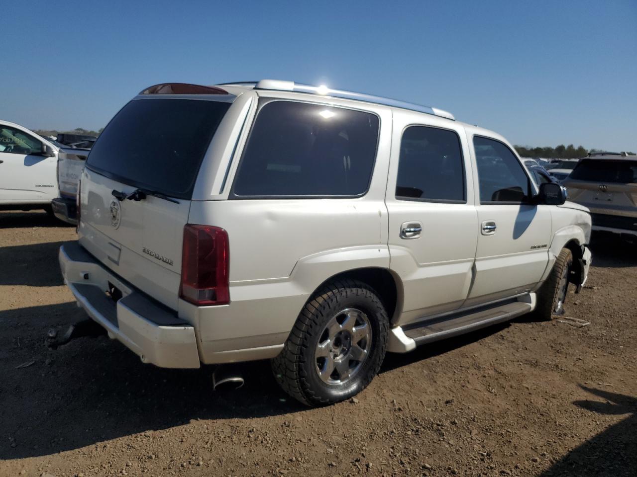 2004 CADILLAC ESCALADE