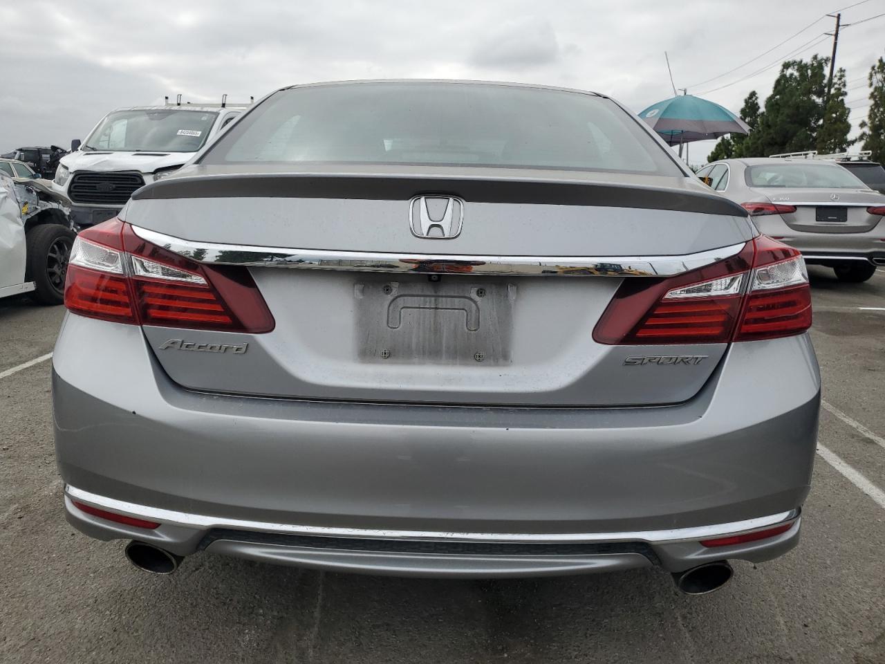 2017 HONDA ACCORD