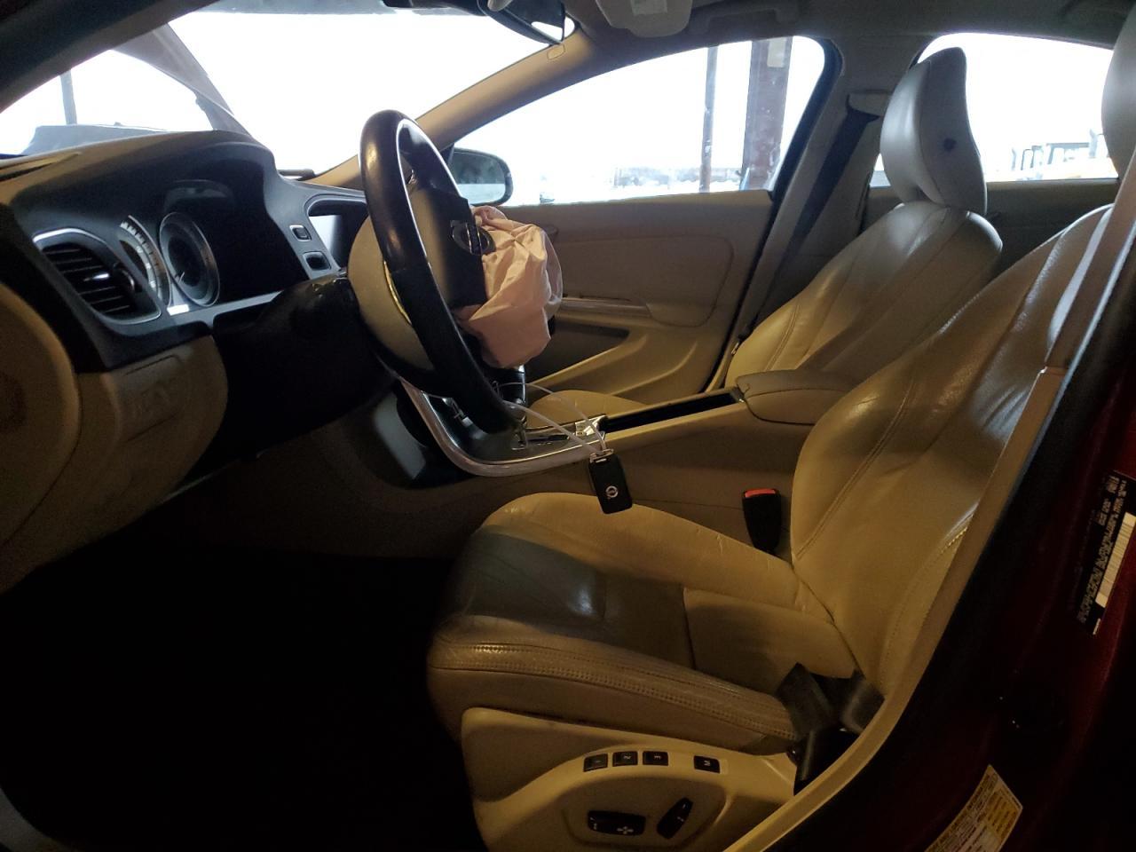 2012 VOLVO S60