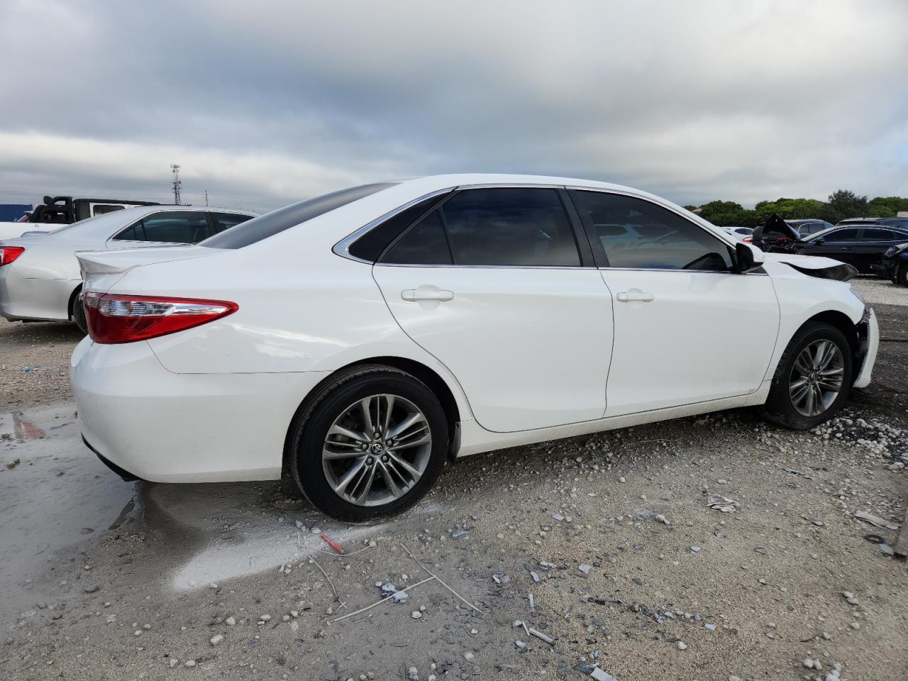 2017 TOYOTA CAMRY