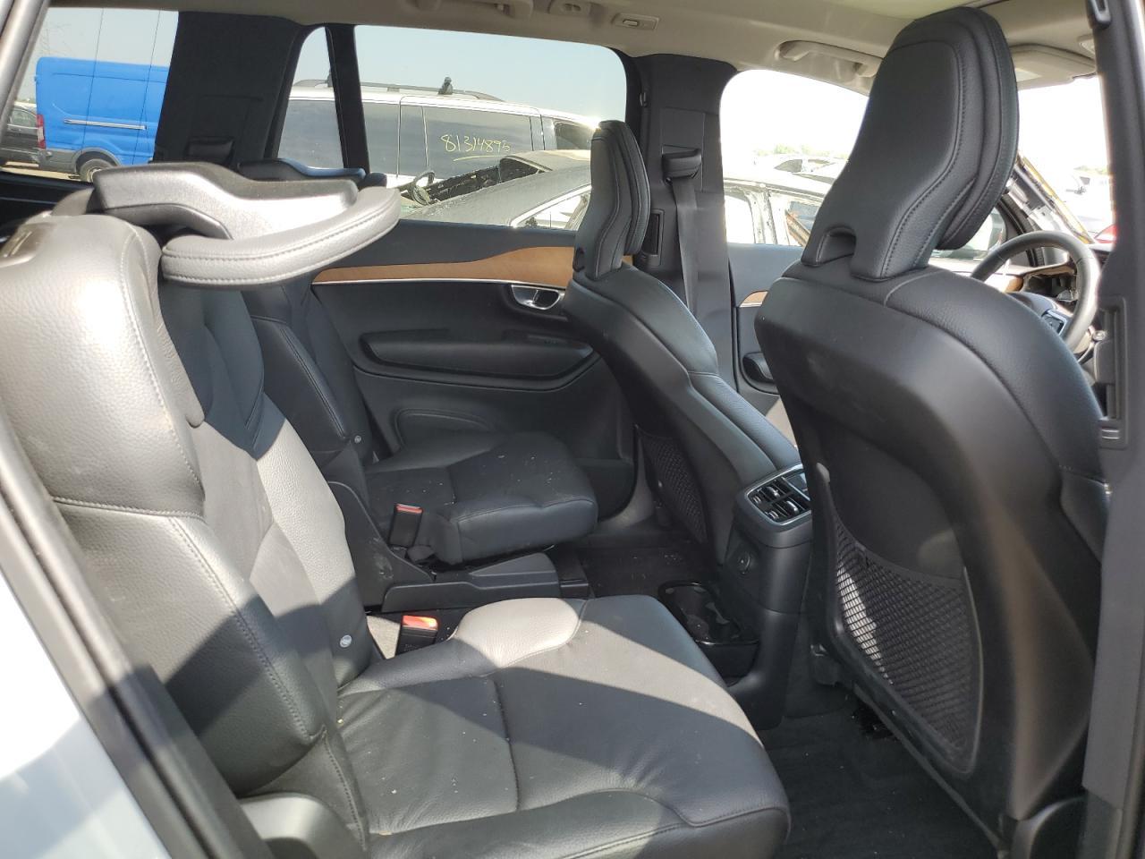 2024 VOLVO XC90
