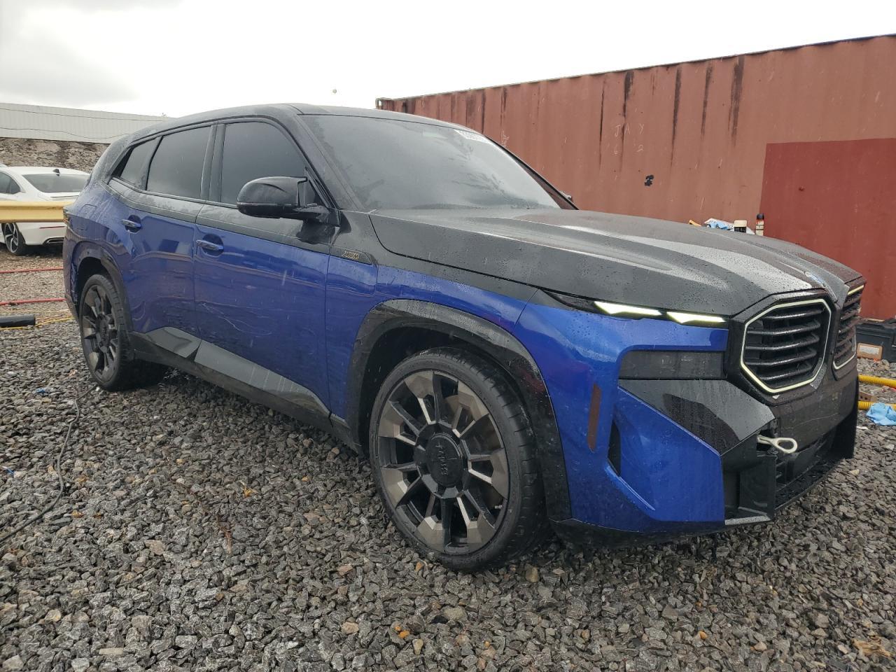 2023 BMW Xm