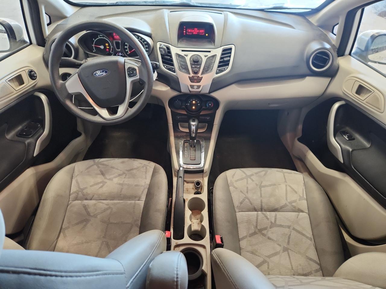 2012 FORD Fiesta