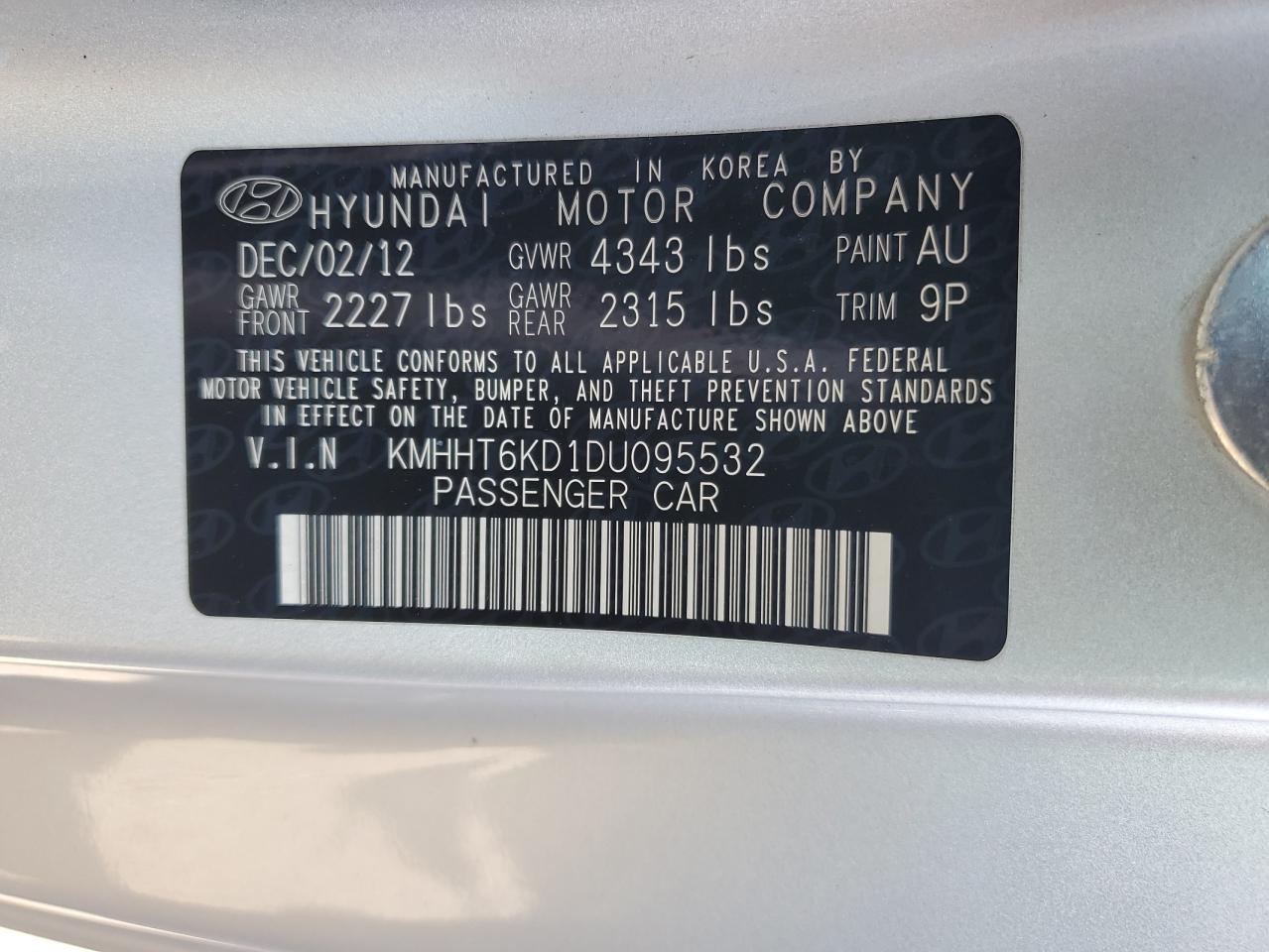 2013 HYUNDAI GENESIS