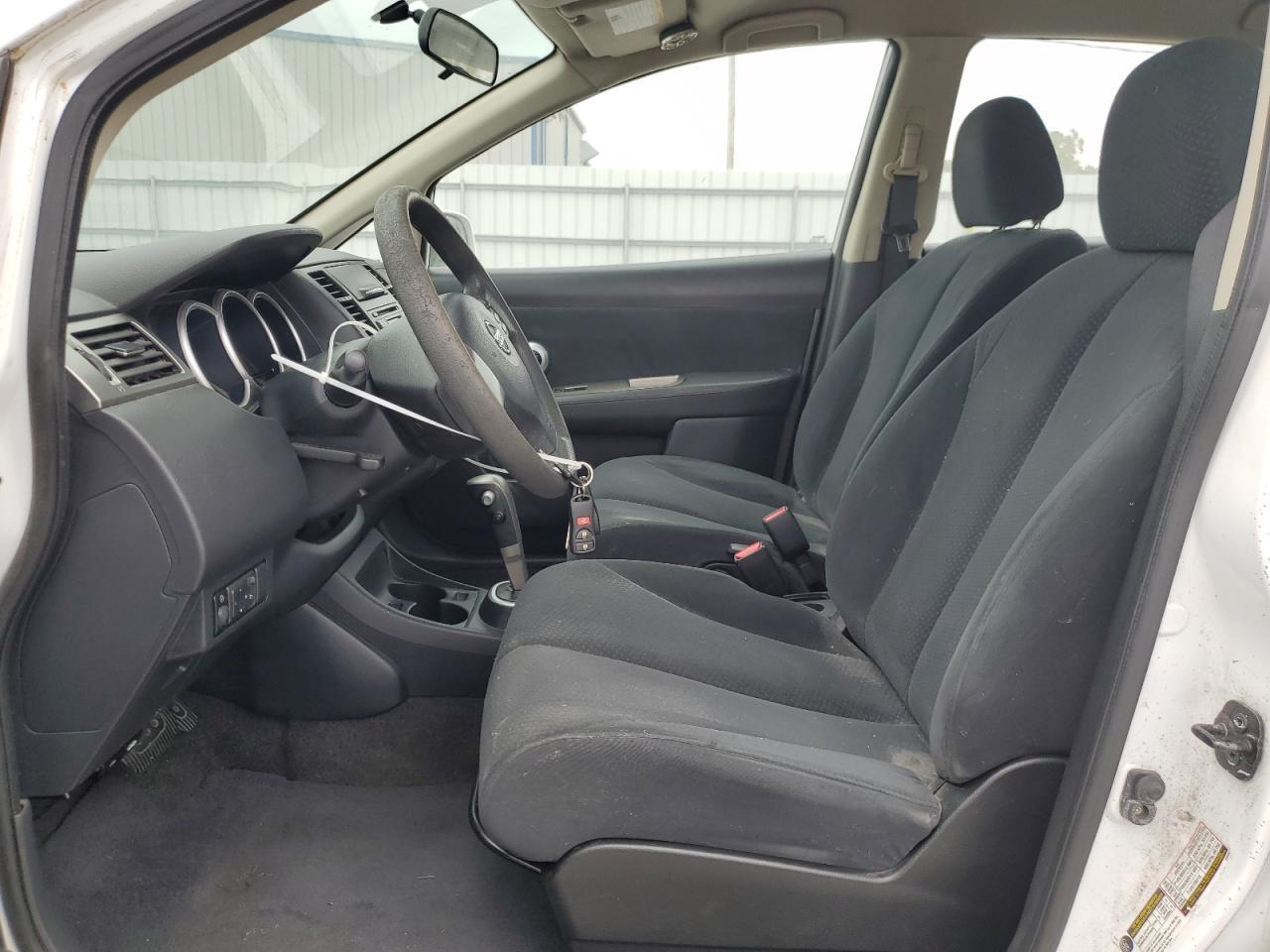 2010 NISSAN VERSA