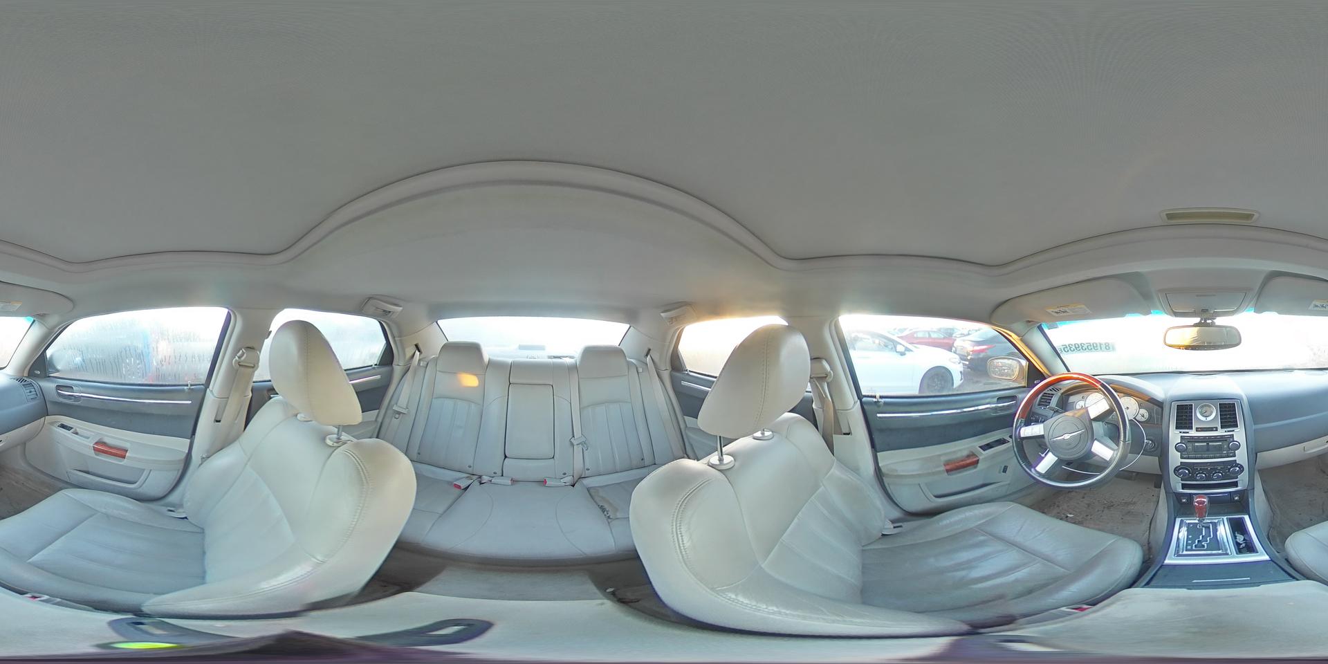 2005 CHRYSLER 300