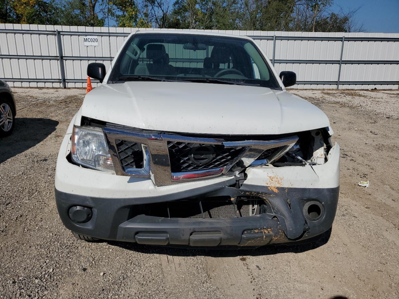 2017 NISSAN Frontier