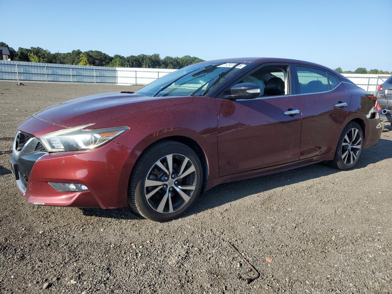 2016 NISSAN Maxima