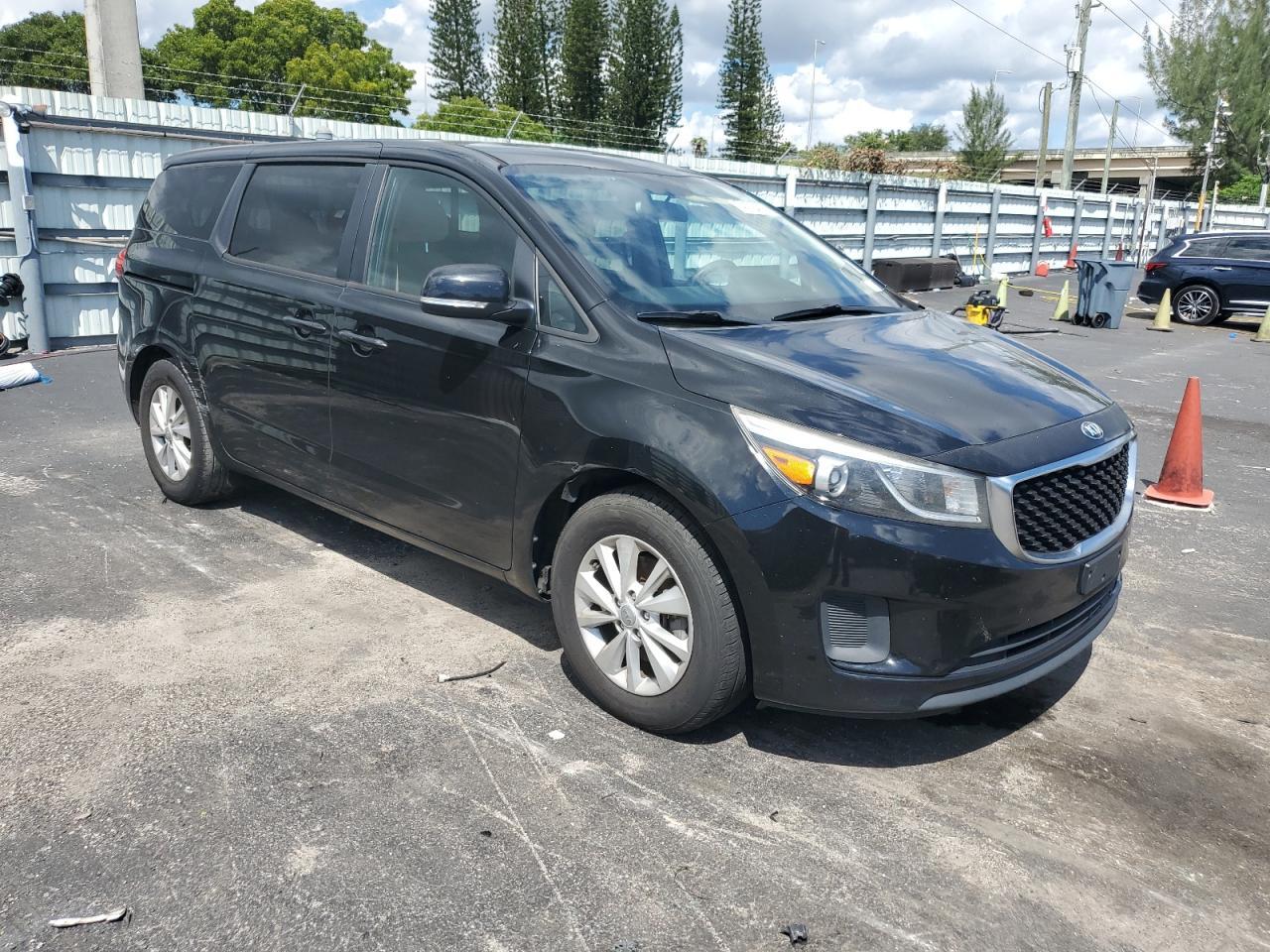 2017 KIA SEDONA