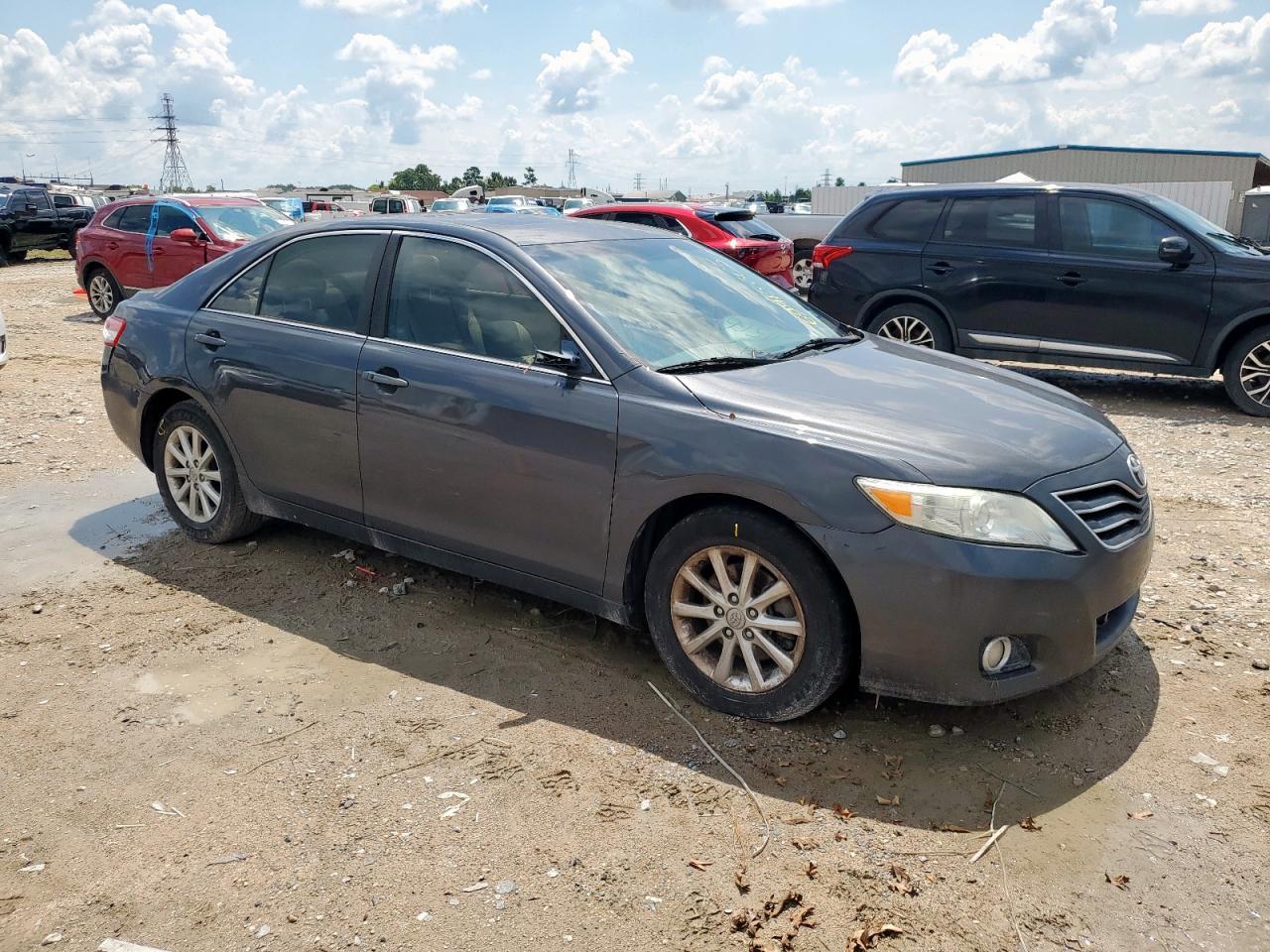 2010 TOYOTA CAMRY