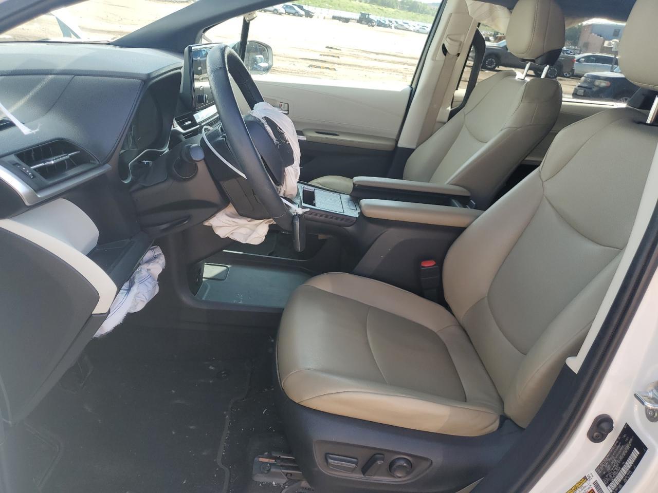 2022 TOYOTA SIENNA
