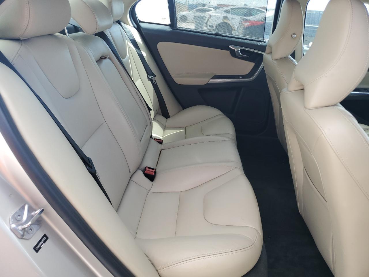 2018 VOLVO S60