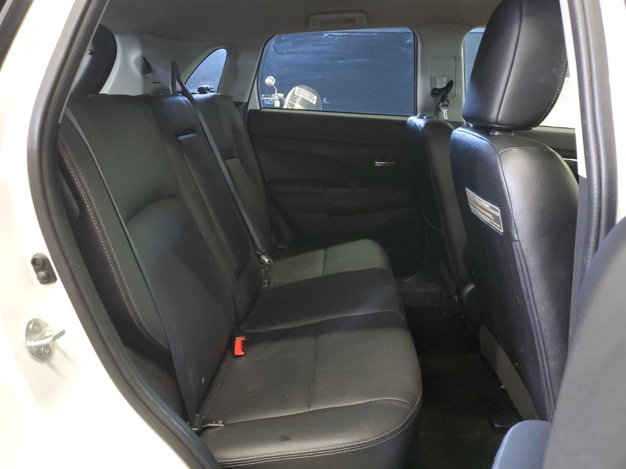 2016 MITSUBISHI Outlander Sport