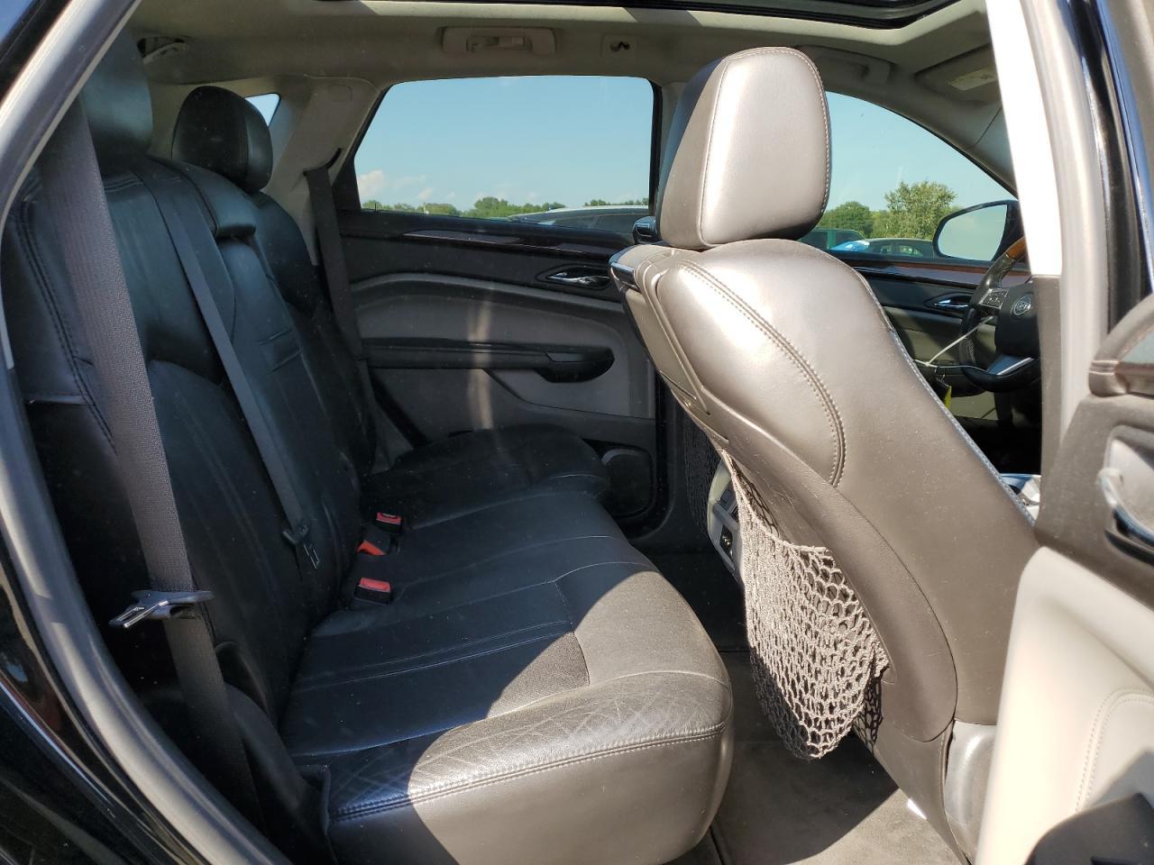 2010 CADILLAC SRX