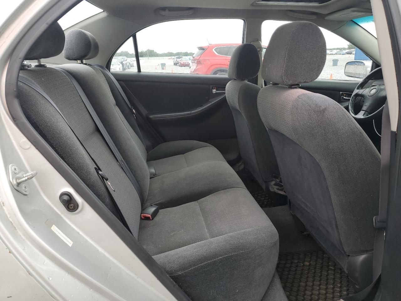 2004 TOYOTA COROLLA