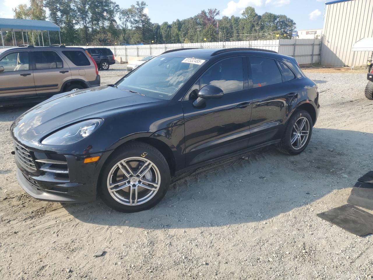 2019 PORSCHE Macan