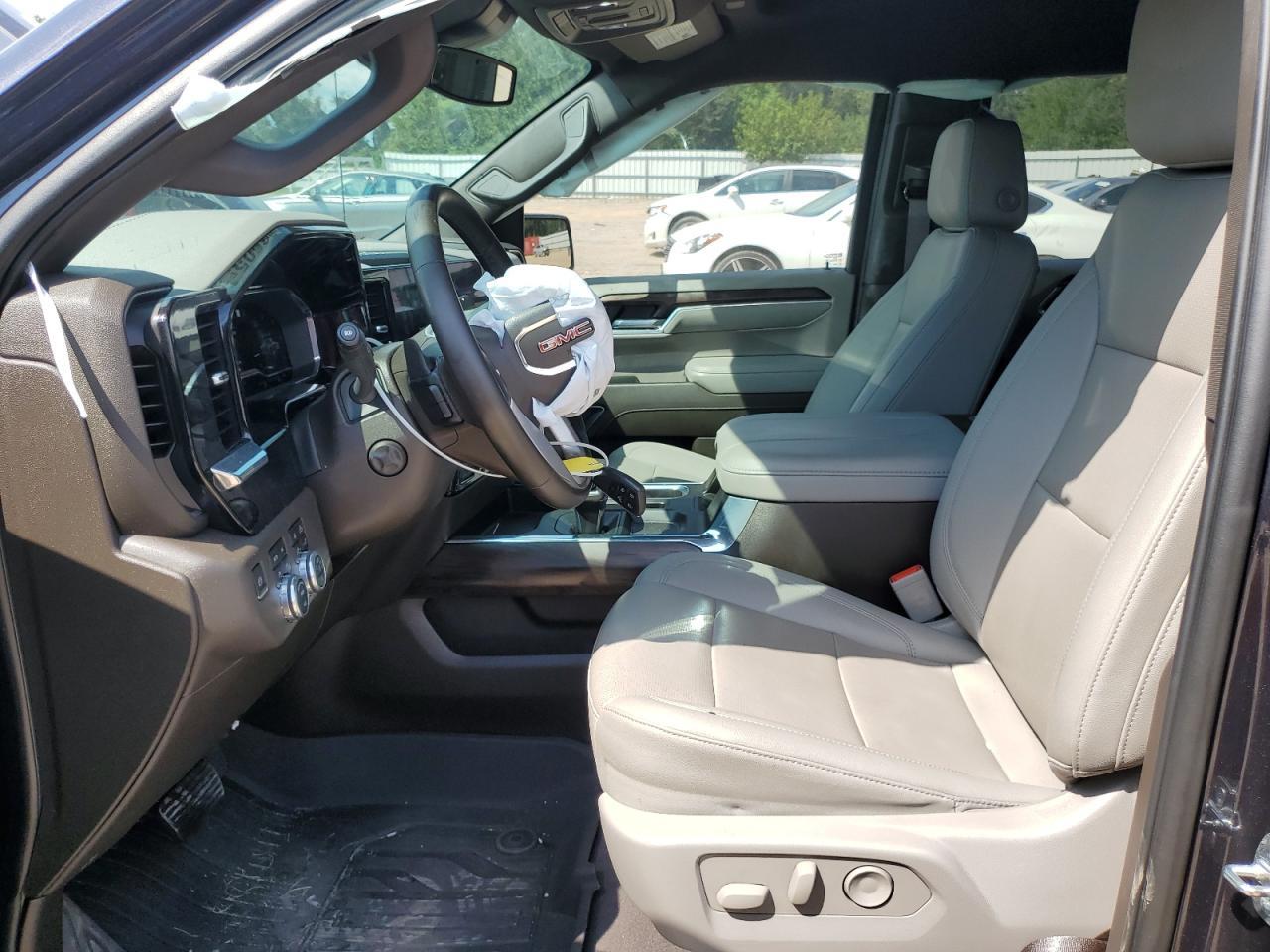 2023 GMC Sierra
