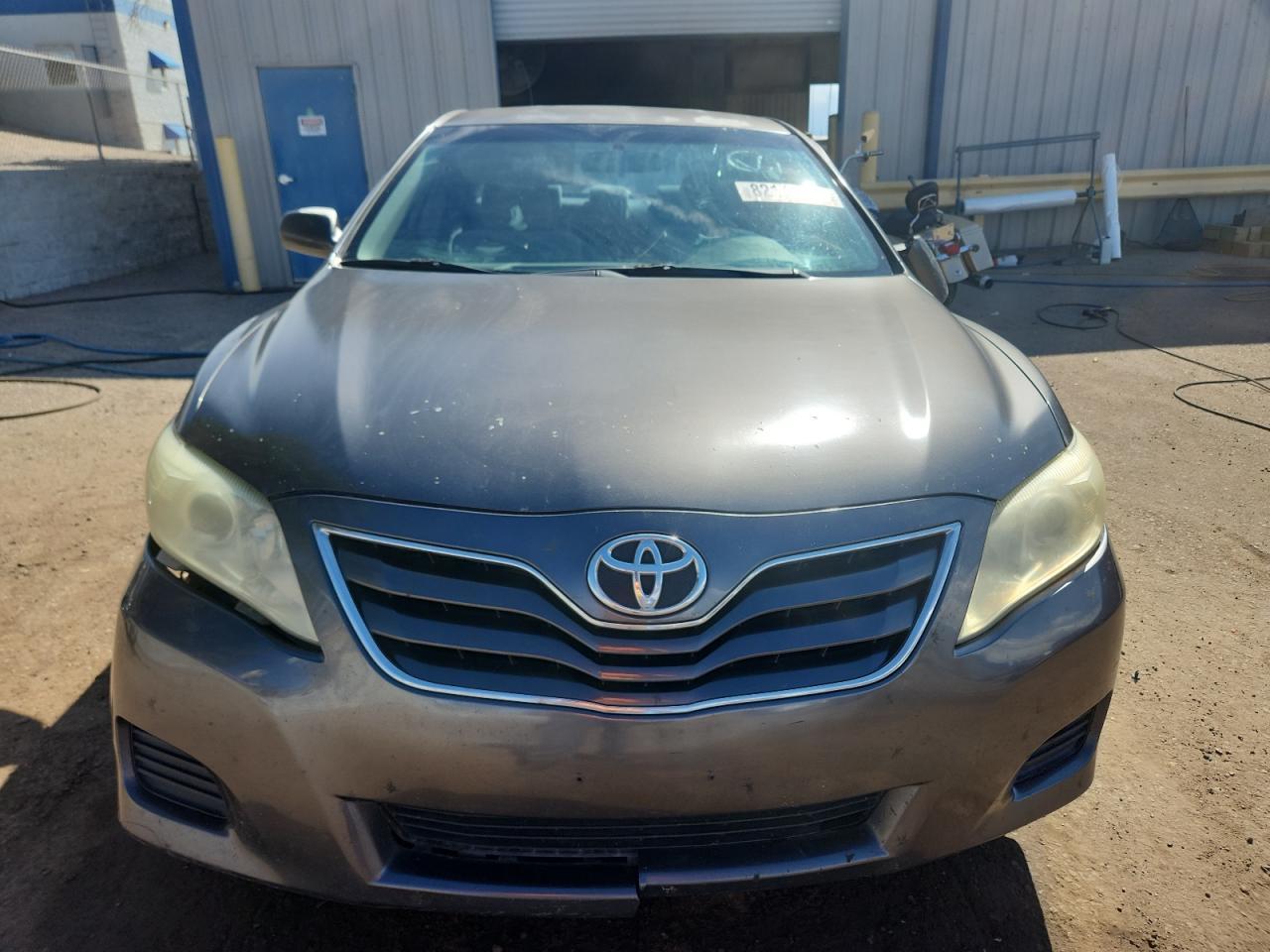 2011 TOYOTA CAMRY
