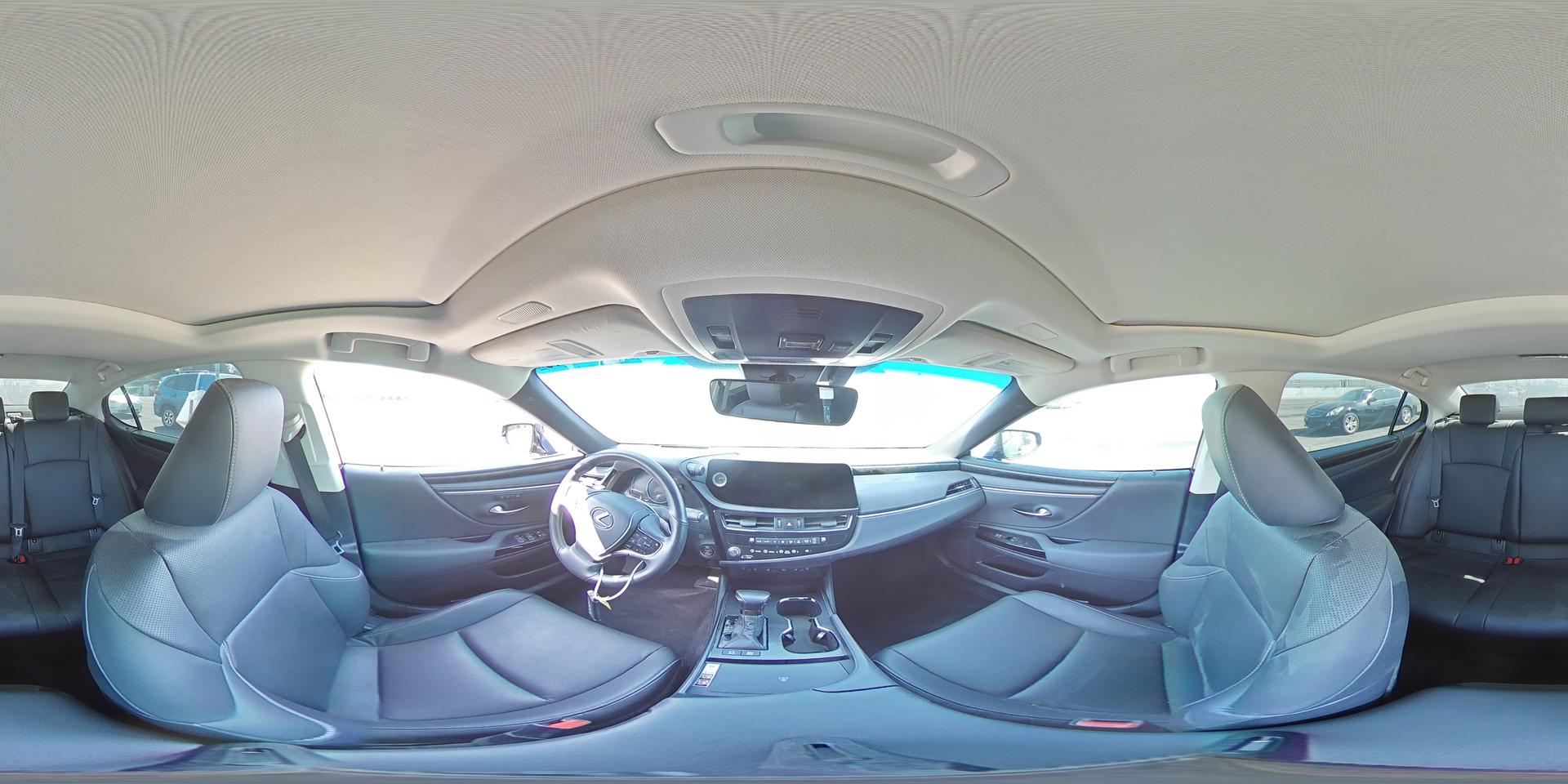 2024 LEXUS Es