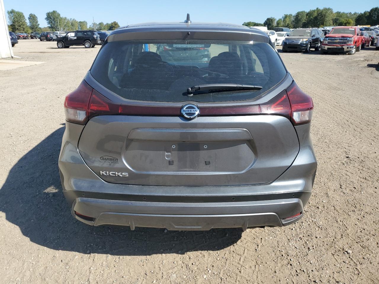 2021 NISSAN KICKS