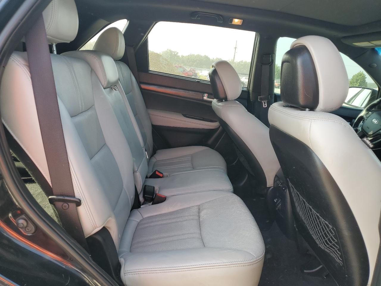 2014 KIA SORENTO