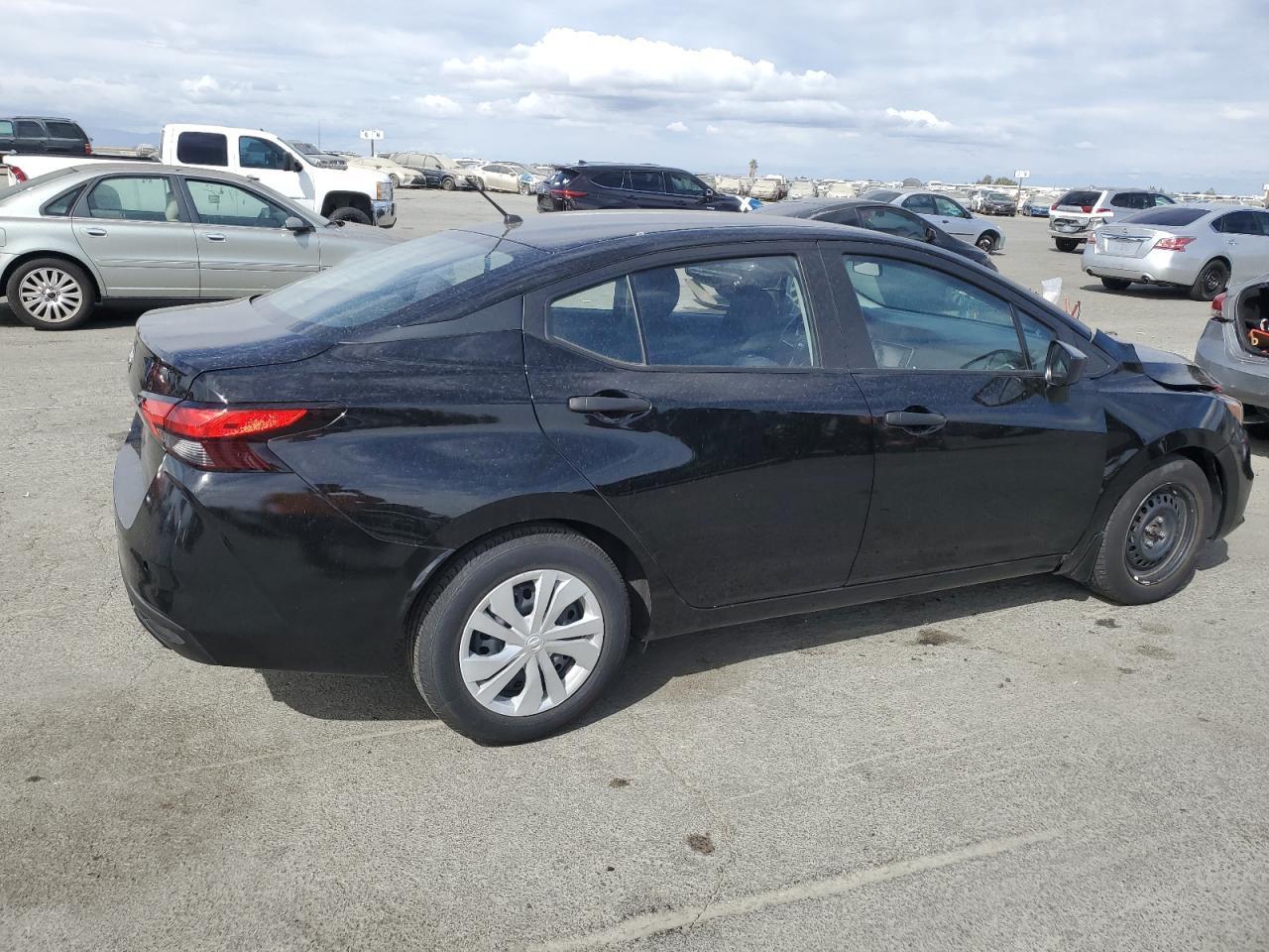 2022 NISSAN VERSA