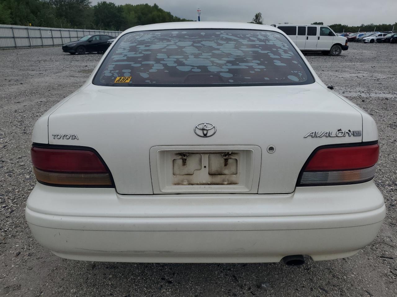 1996 TOYOTA Avalon