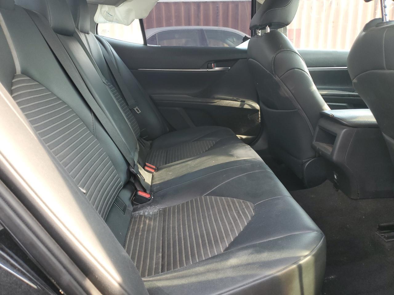 2019 TOYOTA CAMRY
