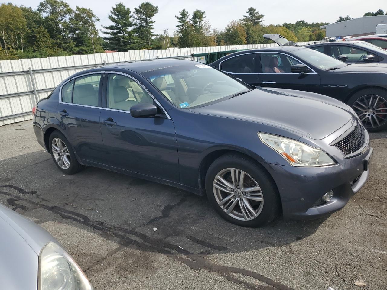 2012 INFINITI G37