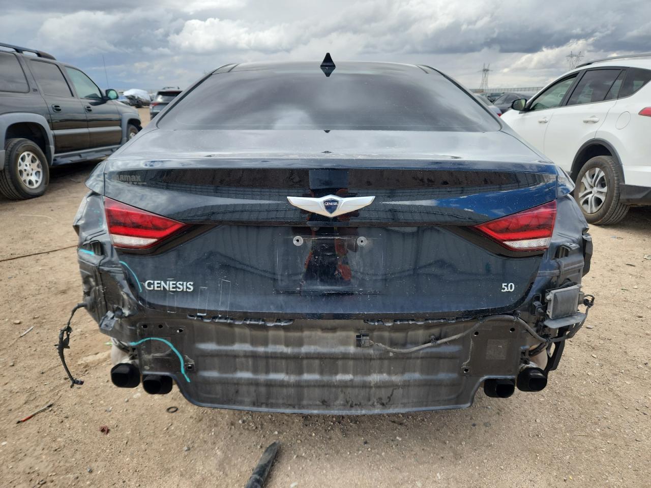 2015 HYUNDAI GENESIS