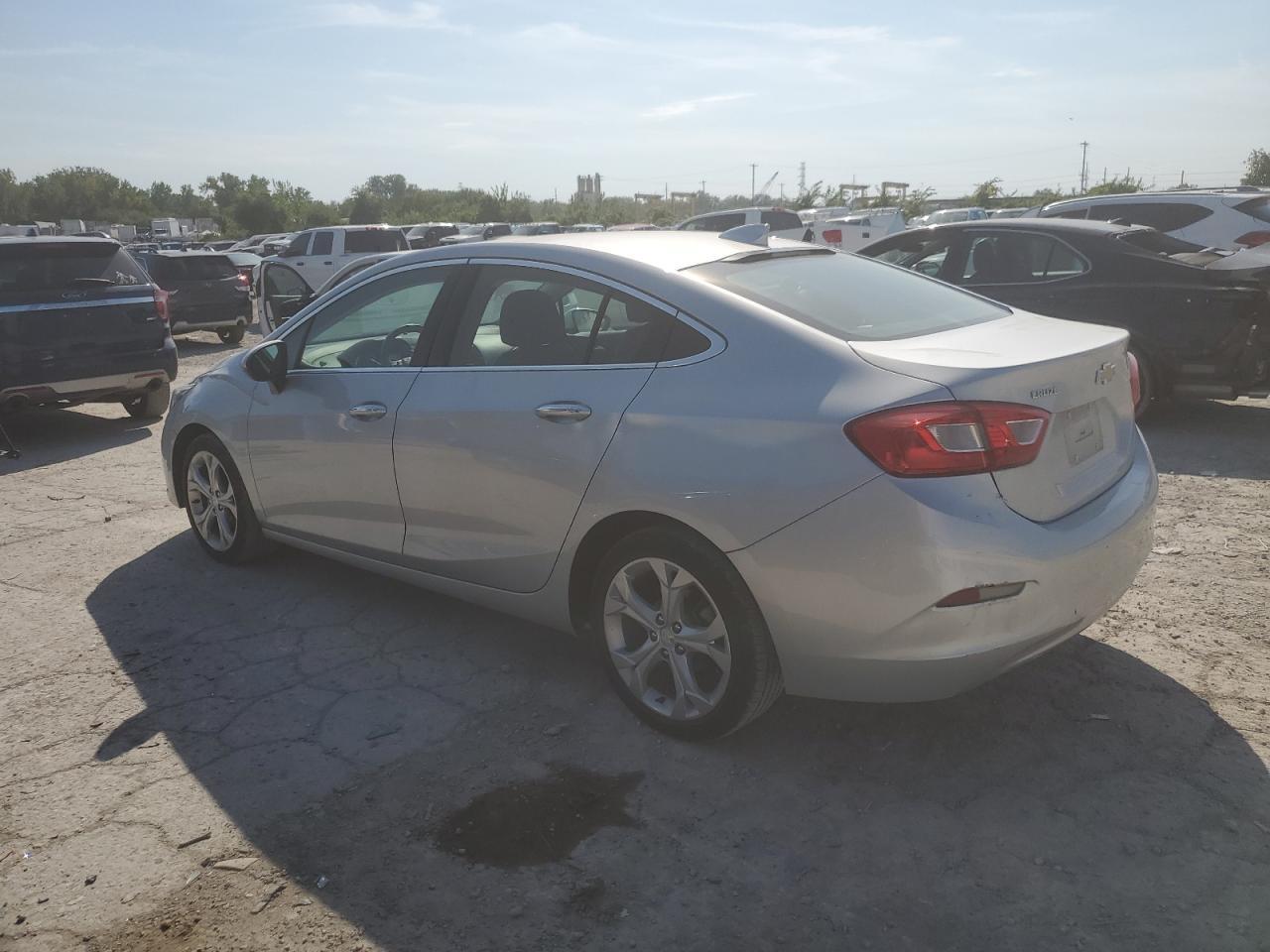2018 CHEVROLET CRUZE