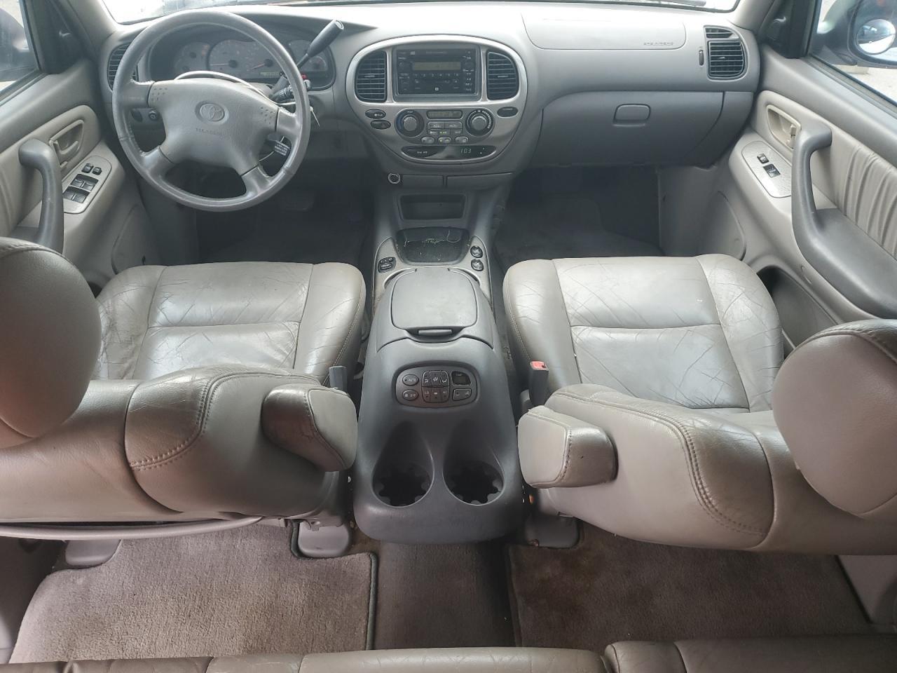 2001 TOYOTA Sequoia