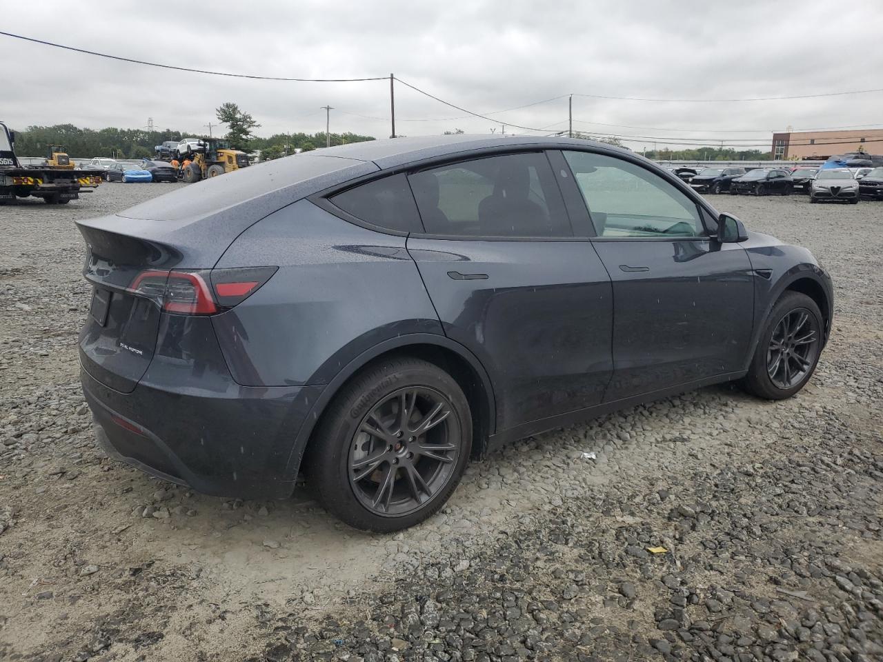 2025 TESLA MODEL Y