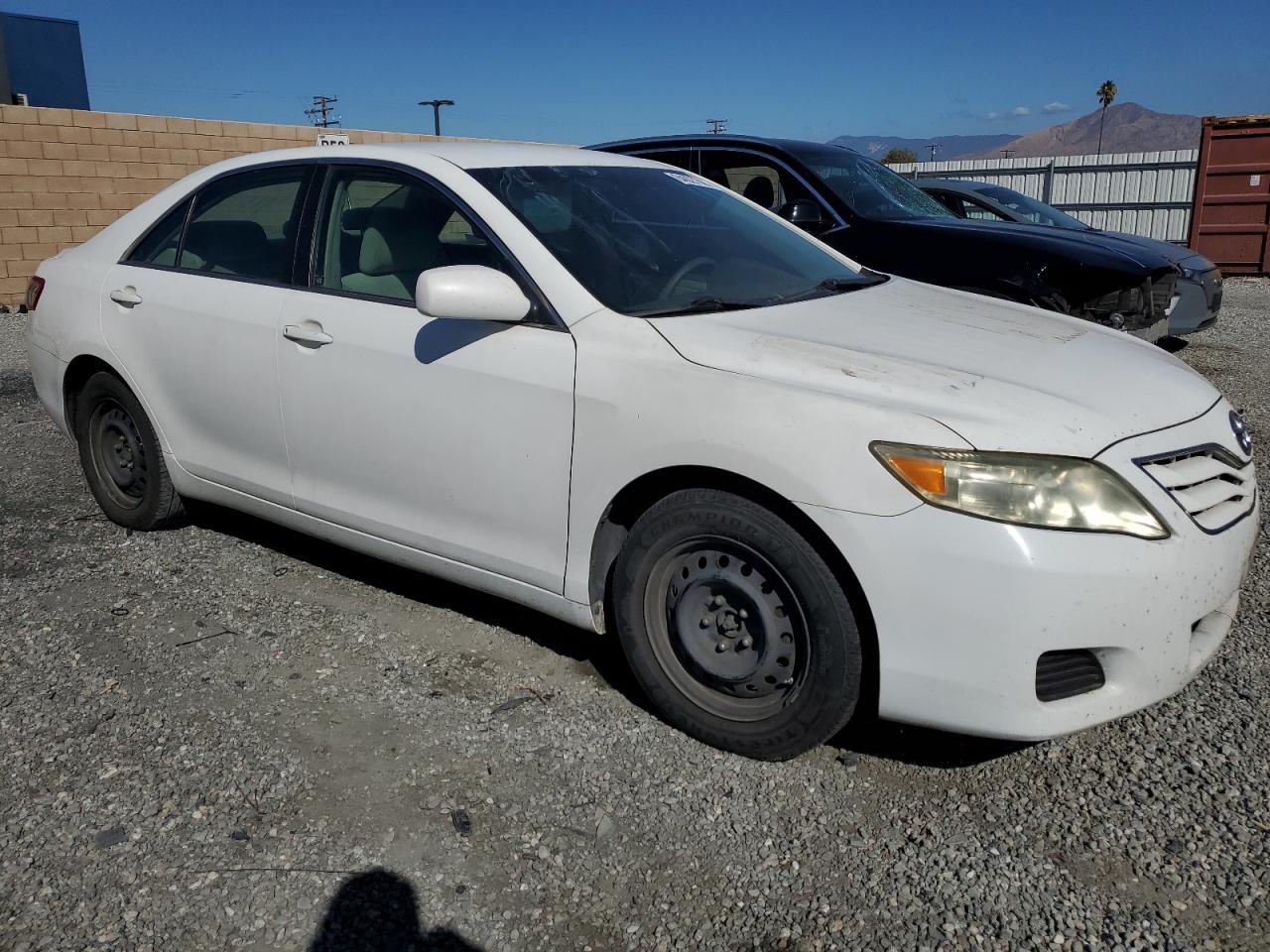 2011 TOYOTA CAMRY