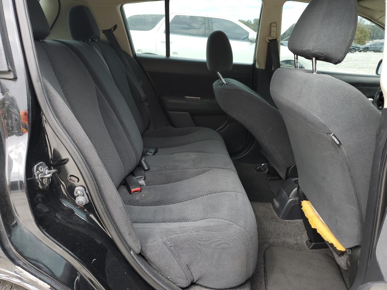 2011 NISSAN VERSA