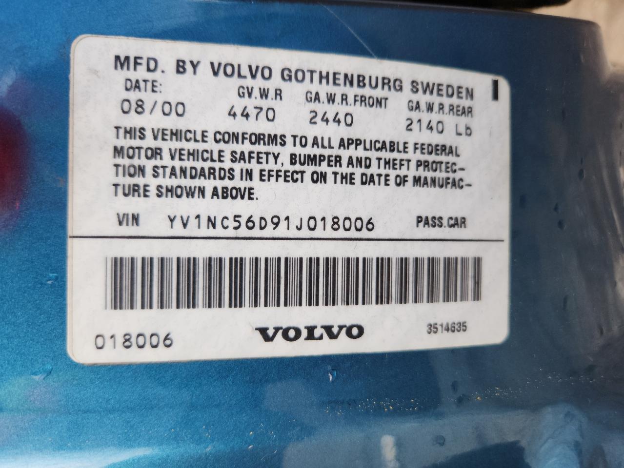 2001 VOLVO C70