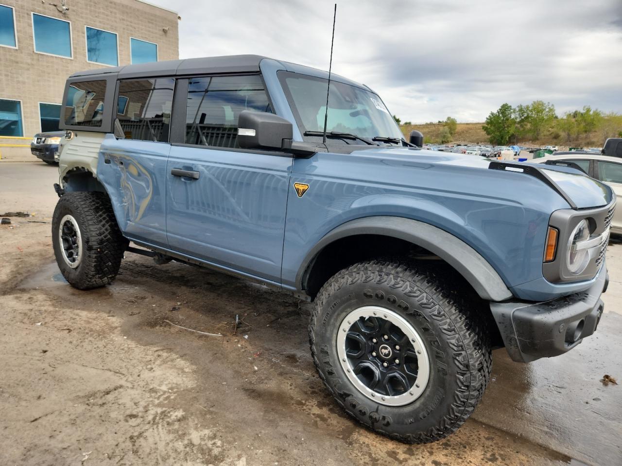 2023 FORD Bronco