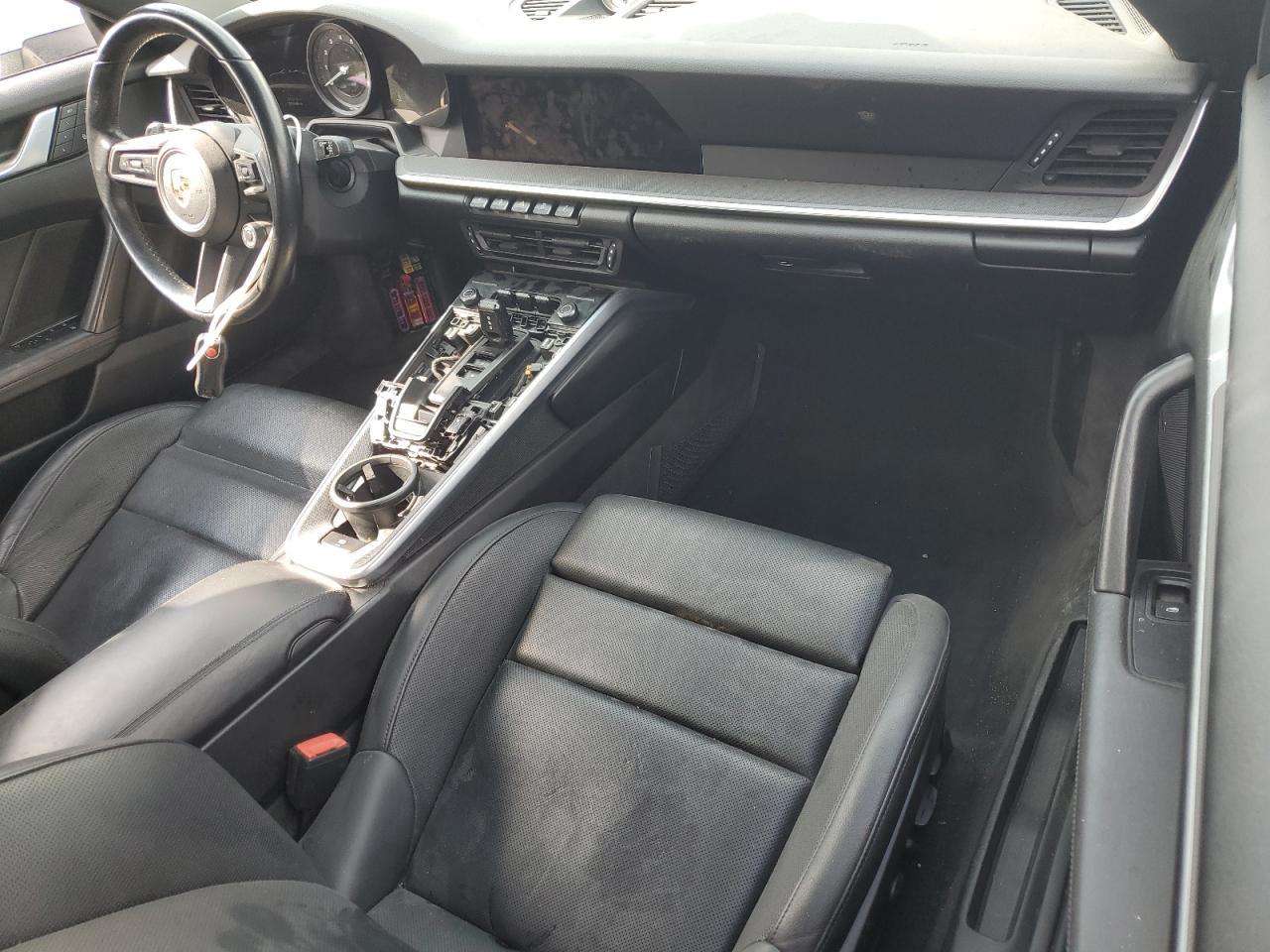 2022 PORSCHE 911