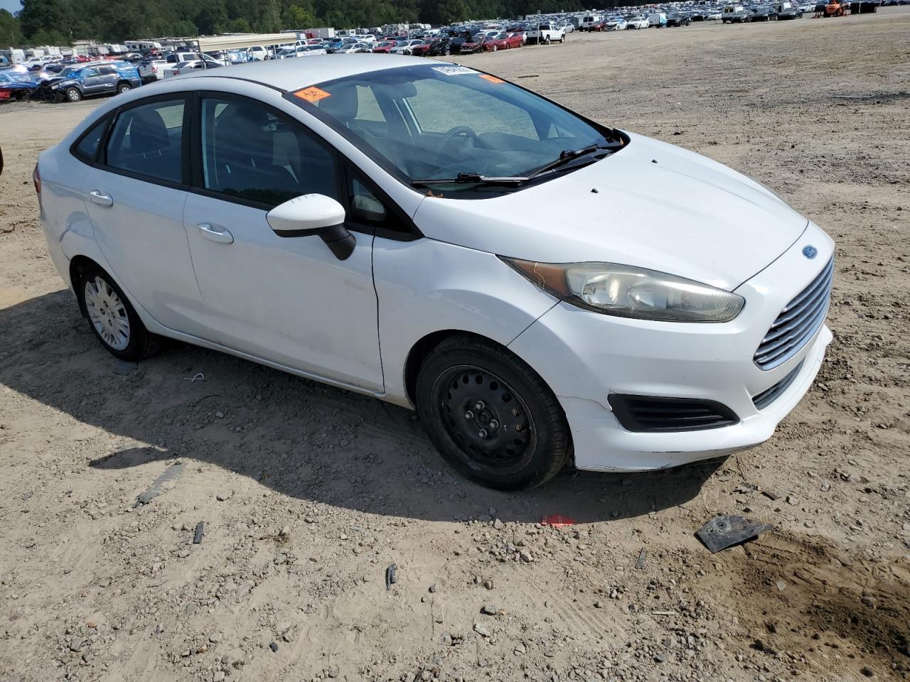 2015 FORD Fiesta