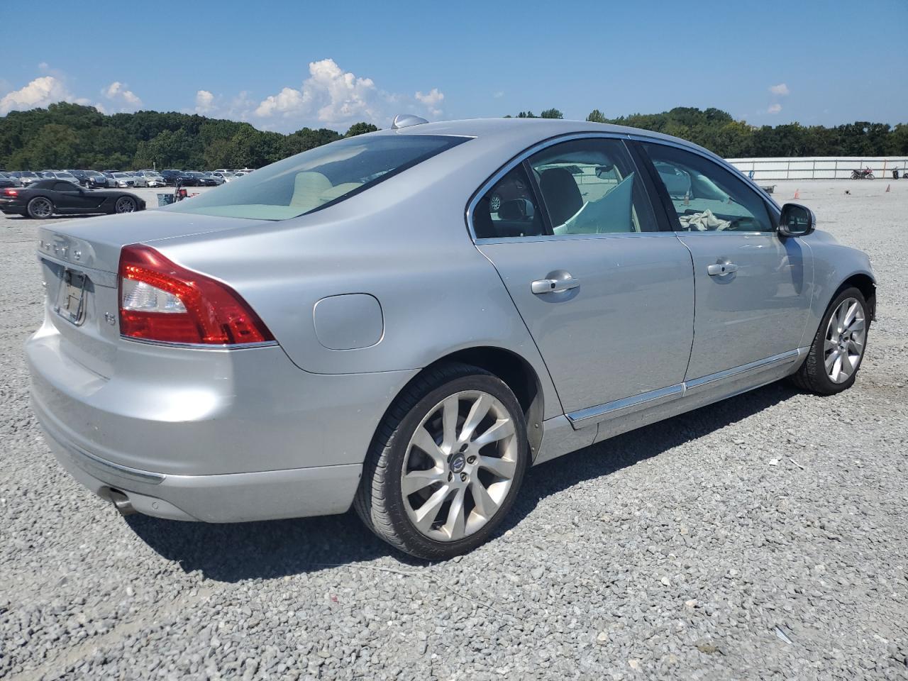 2016 VOLVO S80