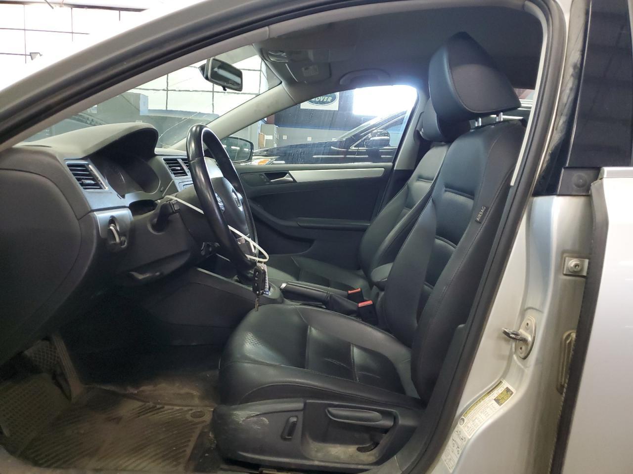 2013 VOLKSWAGEN JETTA