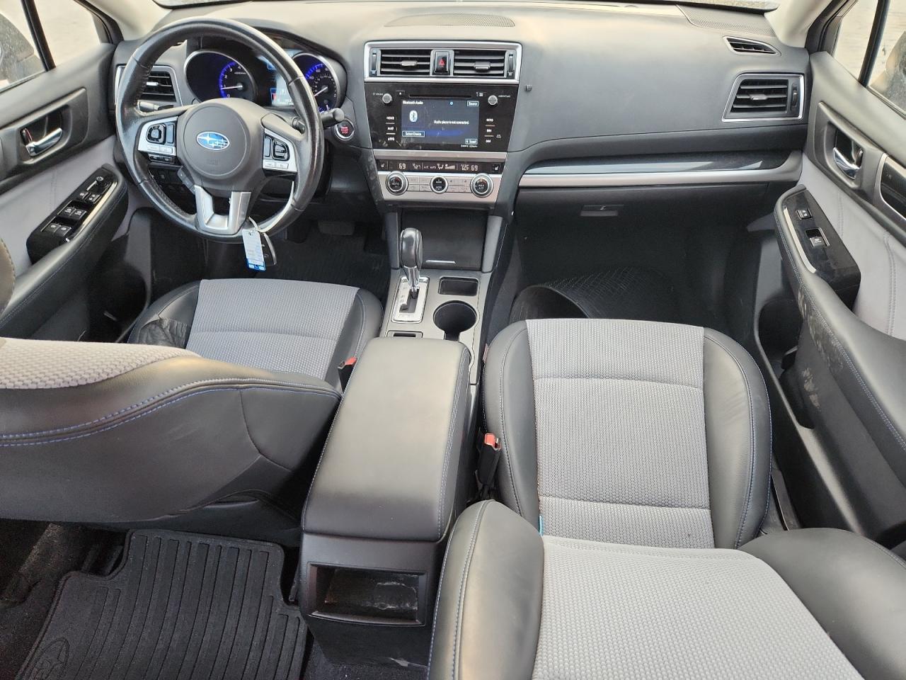 2017 SUBARU Legacy