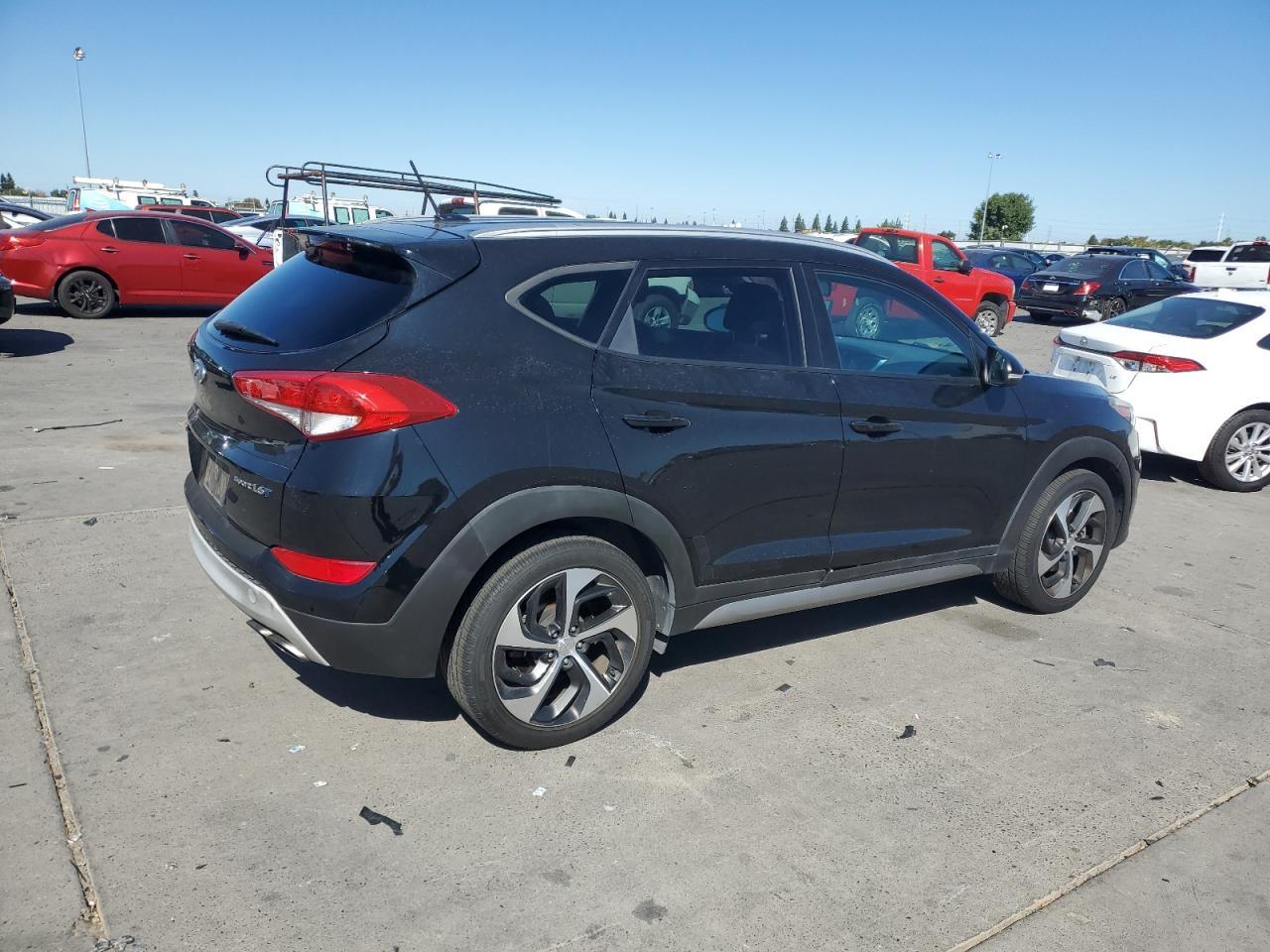 2017 HYUNDAI TUCSON
