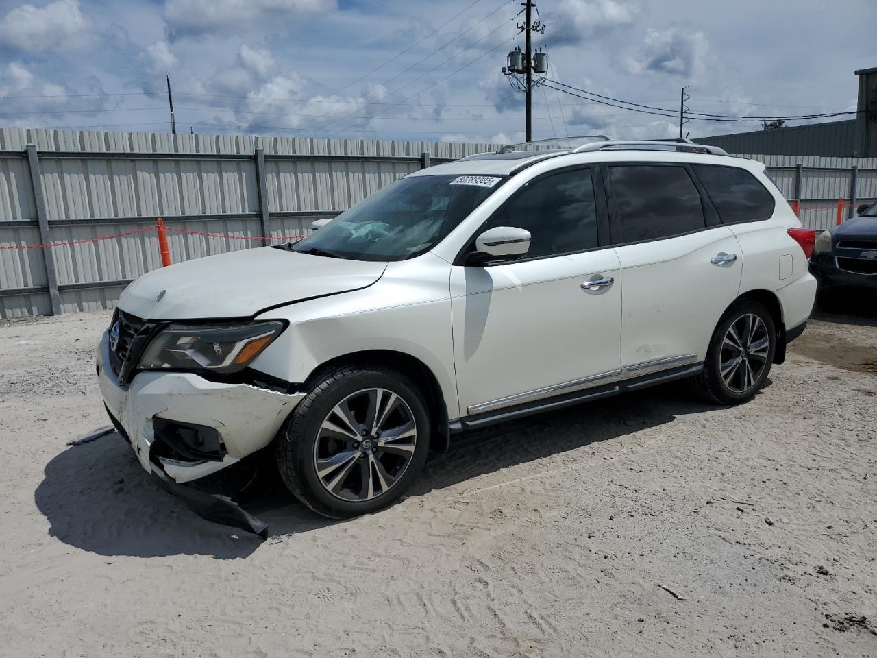 2017 NISSAN PATHFINDER