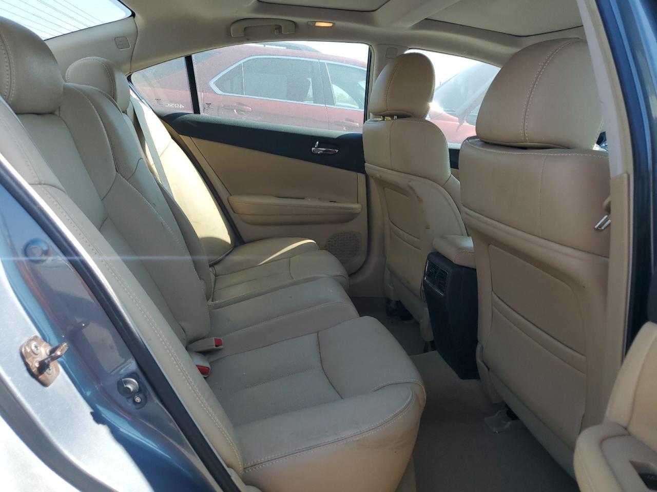 2010 NISSAN Maxima