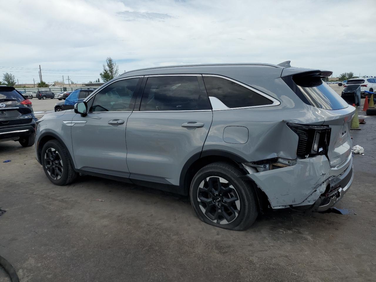 2024 KIA SORENTO