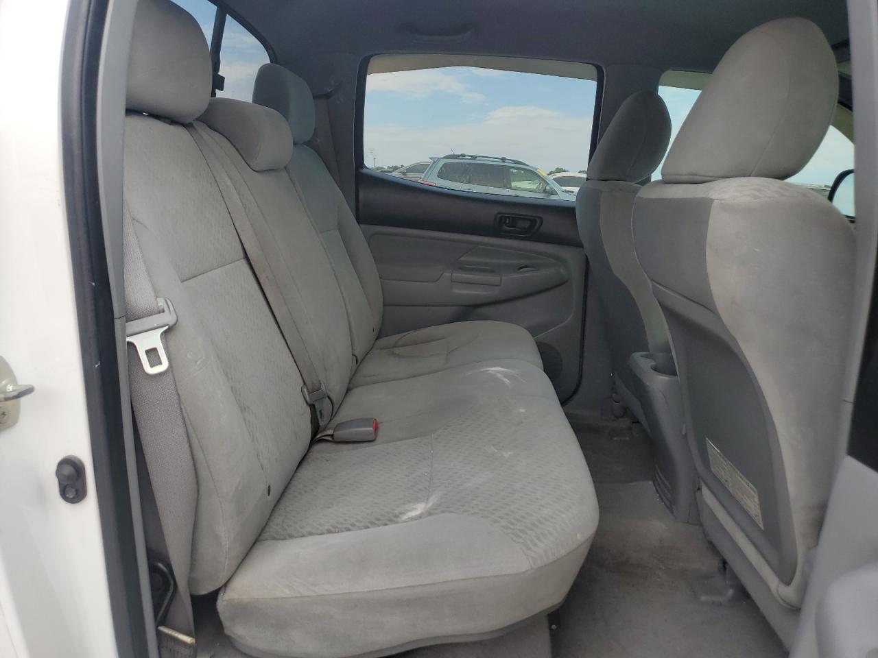 2011 TOYOTA TACOMA