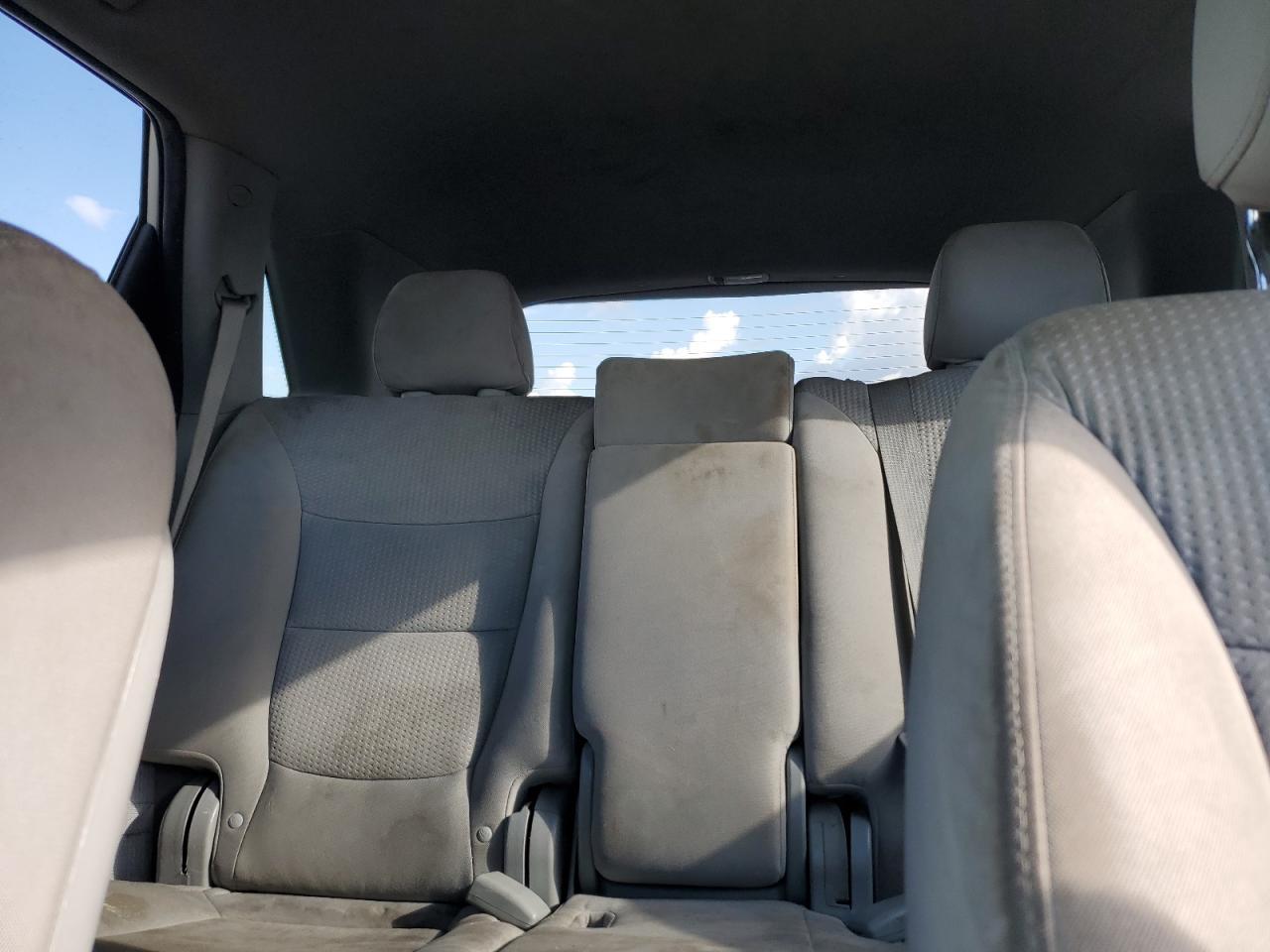 2011 KIA SORENTO