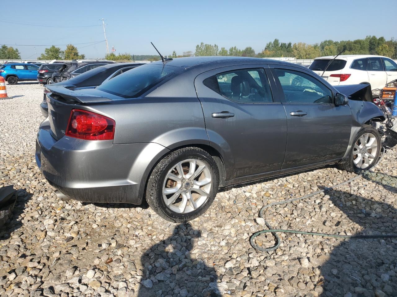 2013 DODGE Avenger