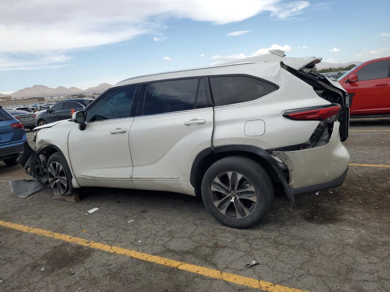 2021 TOYOTA HIGHLANDER